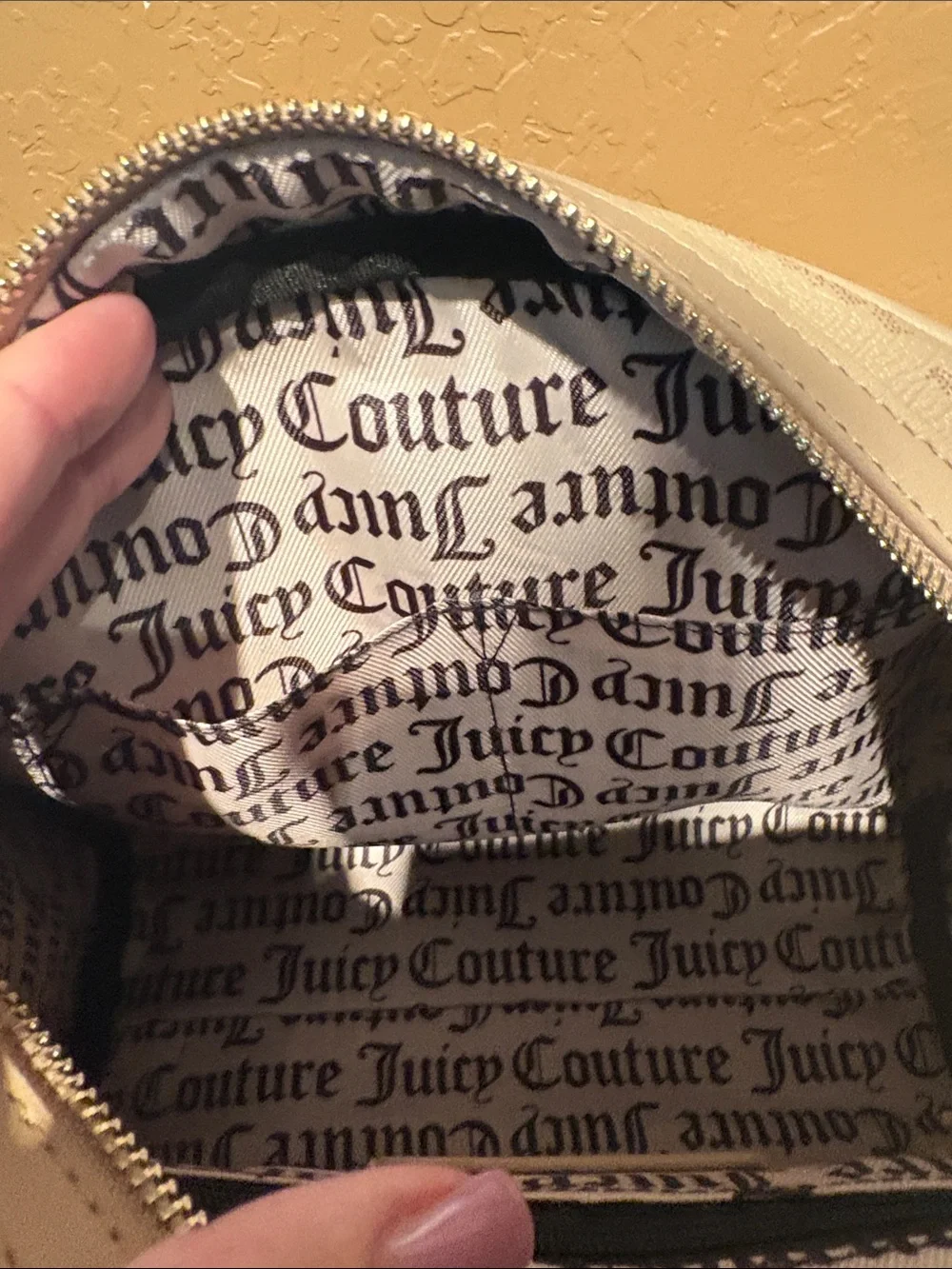 Juicy Couture NWT Vegan Leather Dome Satchel/crossbody in Cafe MSRP $89